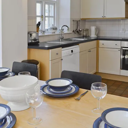 Holiday home Barton School House *